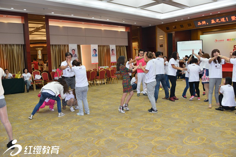 感受陽(yáng)光體育的快樂(lè)