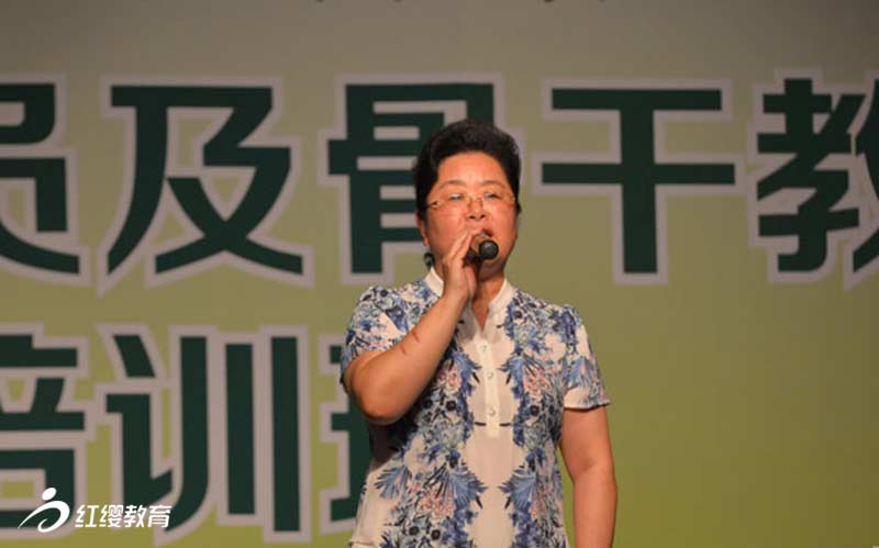 客戶(hù)管理總監(jiān)劉燕進(jìn)行學(xué)習(xí)定向