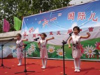 多精神??！她們迎來場上陣陣掌聲