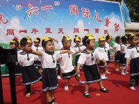 《數(shù)鴨子》，看小袁跳得多認真??！