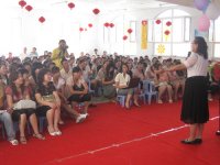李久余老師用生動詼諧的語言，真實鮮活的案例，向家長介紹了什么是科學(xué)的幼兒教育，贏得了在場家長熱烈掌聲！