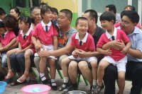 爸爸說(shuō)：寶貝，我愛(ài)你！永遠(yuǎn)愛(ài)你！